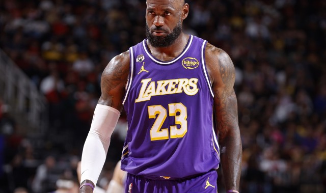 开云体育-A·史密斯：湖蜜永远无法像骑蜜那样爱戴老詹 他不是科比&amp;魔术师